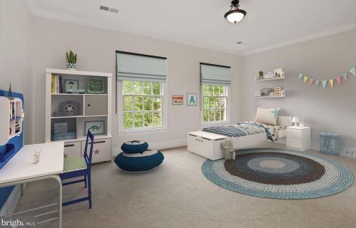 7449 Dulany Dr, Mc Lean VA  22101-2716 exterior