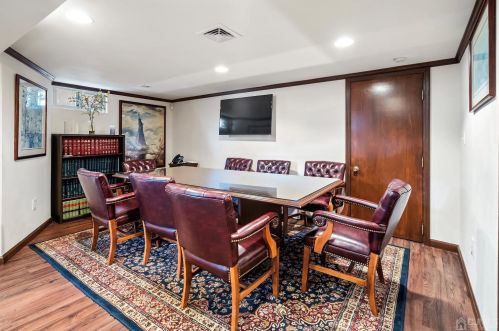 10 Franklin Ave, Edison NJ 08837-3321 exterior