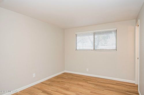 6159 Seneca St, Tucson AZ  85712-3010 exterior