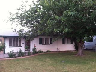 2041 Maryland Ave, Phoenix AZ  85015-1512 exterior