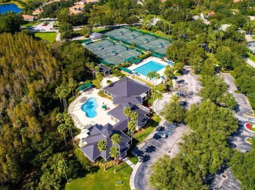 10144 Arbor Run Dr, Tampa FL  33647-3566 exterior