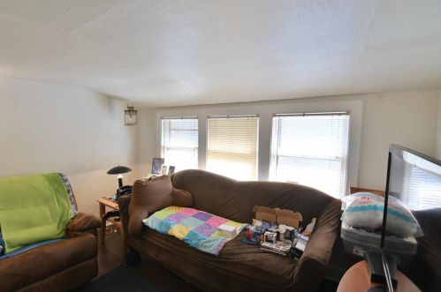 249 Ash St, Bull Valley IL 60014-5938 exterior