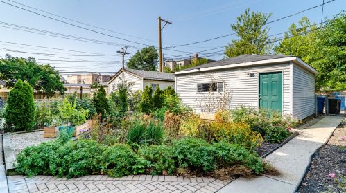 2620 Monticello Ave, Chicago IL 60618-5477 exterior