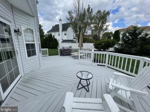 1706 Lafayette Dr, Jamison PA 18929-1643 exterior