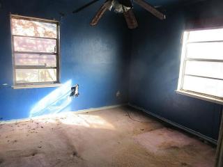 5305 Wenda St, Houston TX  77033-3248 exterior