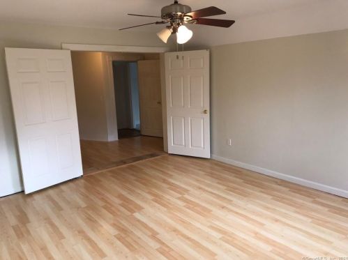 181 Commerce Ave, Killingly CT 06239-2804 exterior