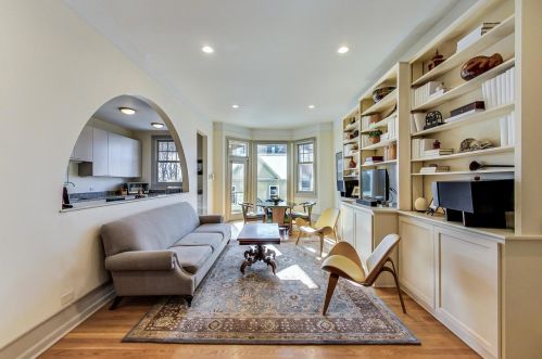 1133 Schubert Ave, Chicago IL 60614-1507 exterior