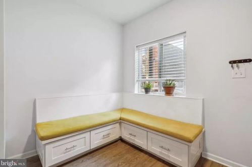 1909 Brown St, Philadelphia PA  19130-2007 exterior