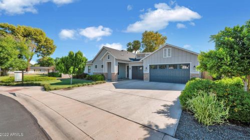 8723 9th Ave, Phoenix AZ  85021-4451 exterior