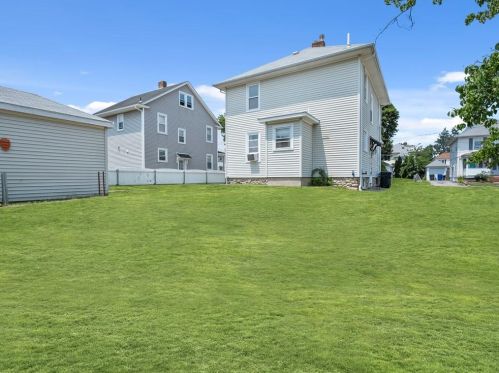 16 Leah St, Providence, RI 02908-5102