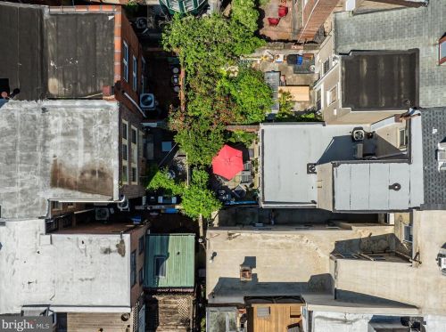 310 16th St, Philadelphia PA  19102-4907 exterior