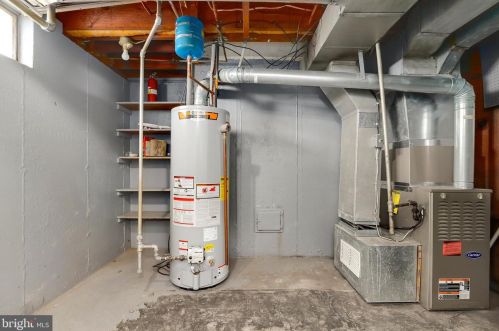 1323 Grandin Ave, Rockville MD 20851-1155 exterior