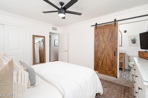 3842 50th Pl, Phoenix AZ 85018-4413 exterior