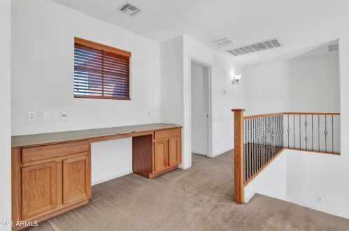 1605 Beautiful Ln, Phoenix AZ 85041-7622 exterior