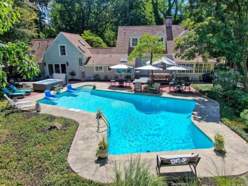 97-105 Kingwood Park, Poughkeepsie NY  12601-5448 exterior