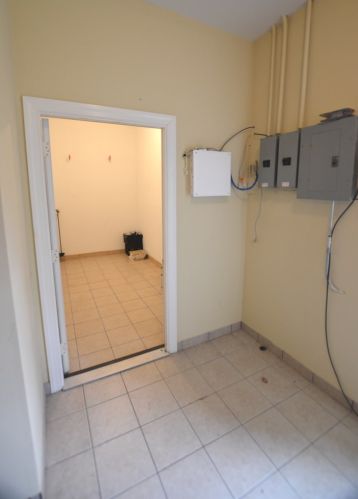 4116 California Ave, Chicago IL 60618-2705 exterior