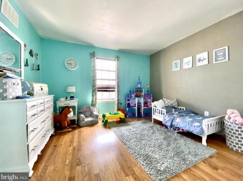 354 Scola Rd, Chester PA 19015-1417 exterior