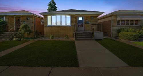 6218 64th St, Chicago IL  60638-5016 exterior