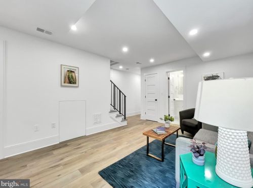 3125 11th St, Washington DC  20010-2401 exterior