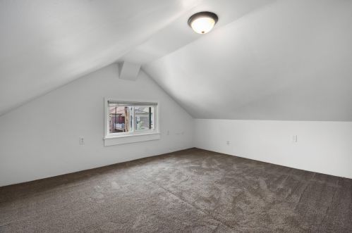 7314 Stevenson St, Milwaukee WI 53213-3649 exterior