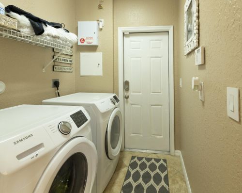 1936 Grand Dr, Fort Pierce FL 34952-7795 exterior