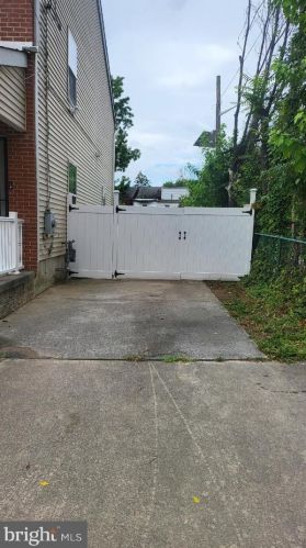 135 Passaic St, Trenton NJ  08618-4607 exterior