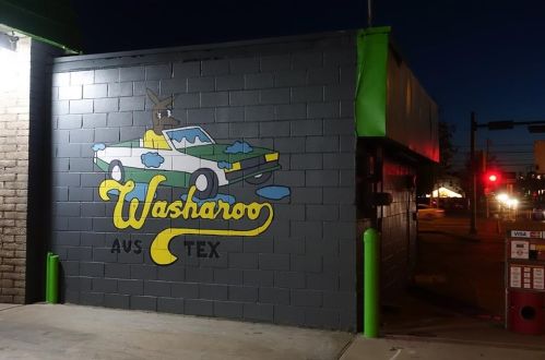 2413 9th St, Austin TX 78702-3533 exterior