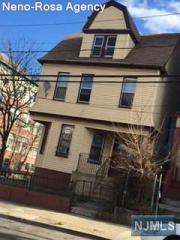 854 17th St, Newark, NJ 07108-1135