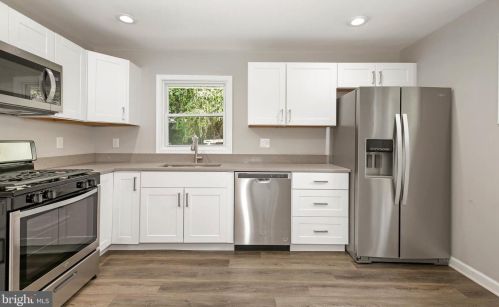 13210 Midway Ave, Rockville MD 20851-1813 exterior