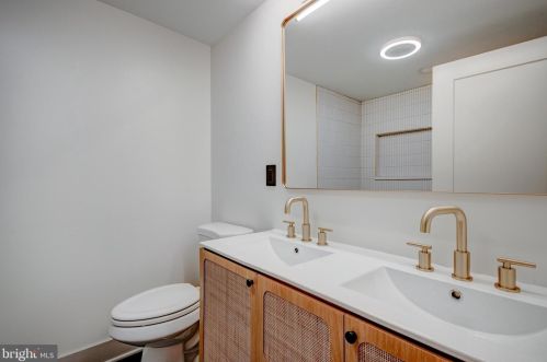 1025 51st St, Philadelphia PA  19143-4213 exterior