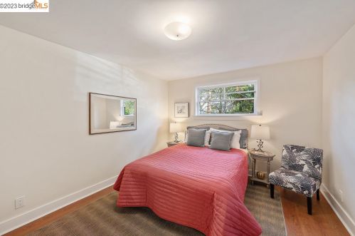 2122 Sacramento St, Berkeley CA 94702-1905 exterior