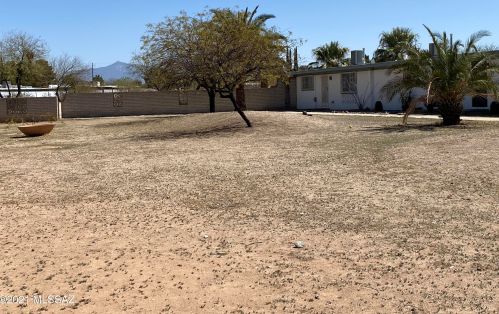 4068 Evergreen Ave, Tucson AZ 85730-3928 exterior