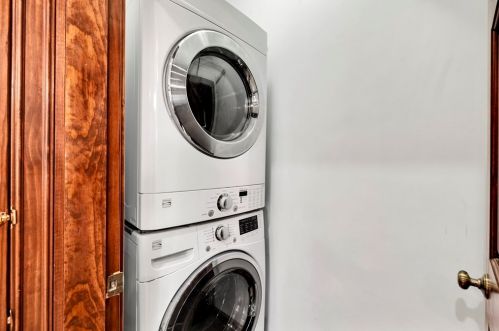 78 Hbr Vw St, Boston MA exterior