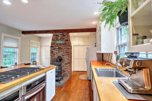 93 Power St, Providence RI  02906-1013 exterior