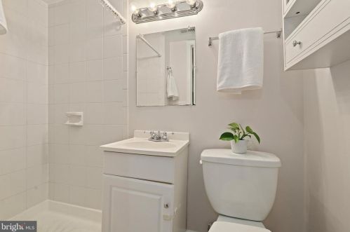 209 62nd St, Washington DC  20019-7933 exterior