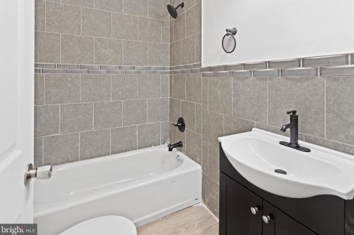 3045 Carlisle St, Philadelphia PA  19132-2312 exterior