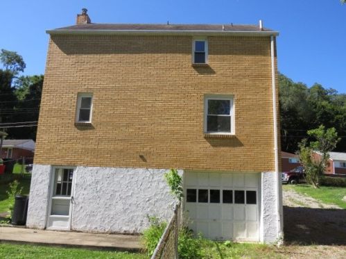 337 Dorothy Dr, Pittsburgh PA  15235-1831 exterior