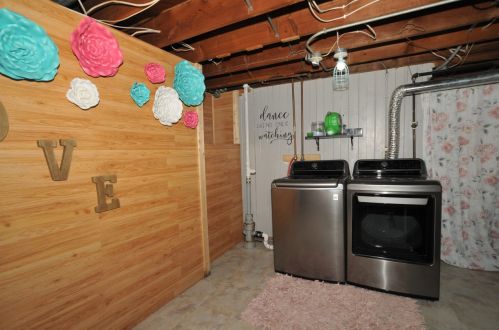 3028 94, Milwaukee WI 53227-3611 exterior