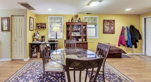 1633 Superior St, Chicago IL 60612-1110 exterior