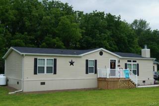 3761 Friedens Rd, Slatington, PA 18080-3808