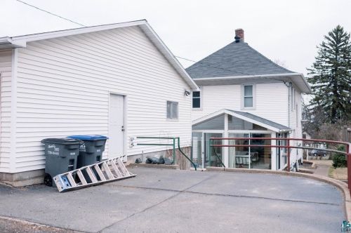 5607 8 St, Duluth MN 55807-1322 exterior