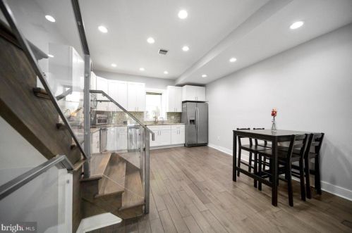 1345 Mascher St, Philadelphia PA  19122-4618 exterior