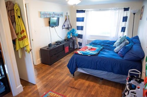 11 King Philip St, Providence RI 02909-5718 exterior