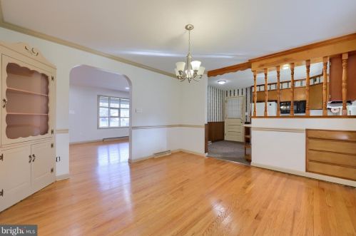 34 Corry Ave, Lancaster PA 17601-3933 exterior