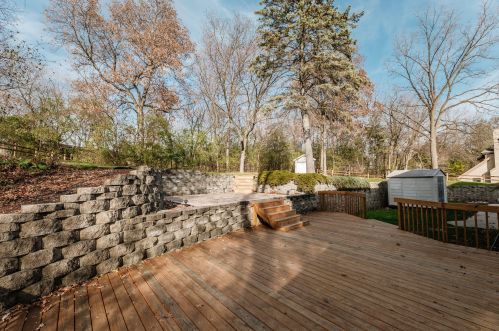 10430 Pne Rdg Rd, Milwaukee WI 53228-3236 exterior