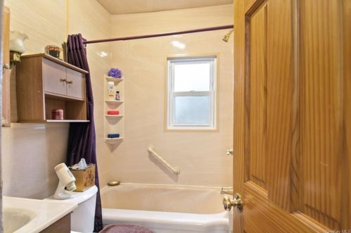 696 3 Ave, Mount Vernon NY 10550-3902 exterior