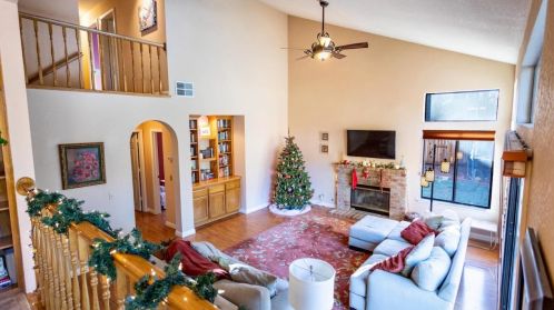 120 Seergreen Way, Folsom CA  95630-5527 exterior