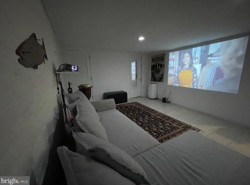 3306 Park Pl, Washington DC  20010-2530 exterior