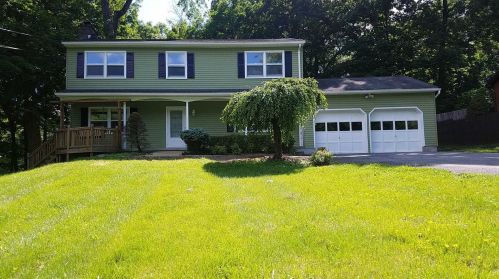 14 Hagan Dr, Poughkeepsie, NY 12603-5017