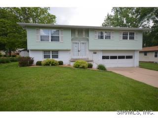 3525 Summit Ave, Belleville, IL 62226-6233